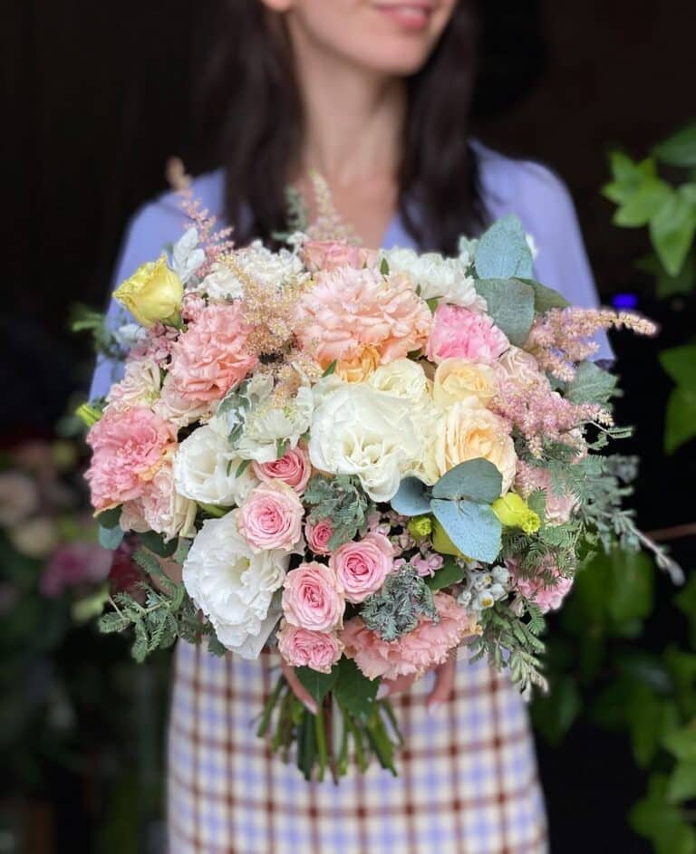 A pastel bouquet — OIA Decorations